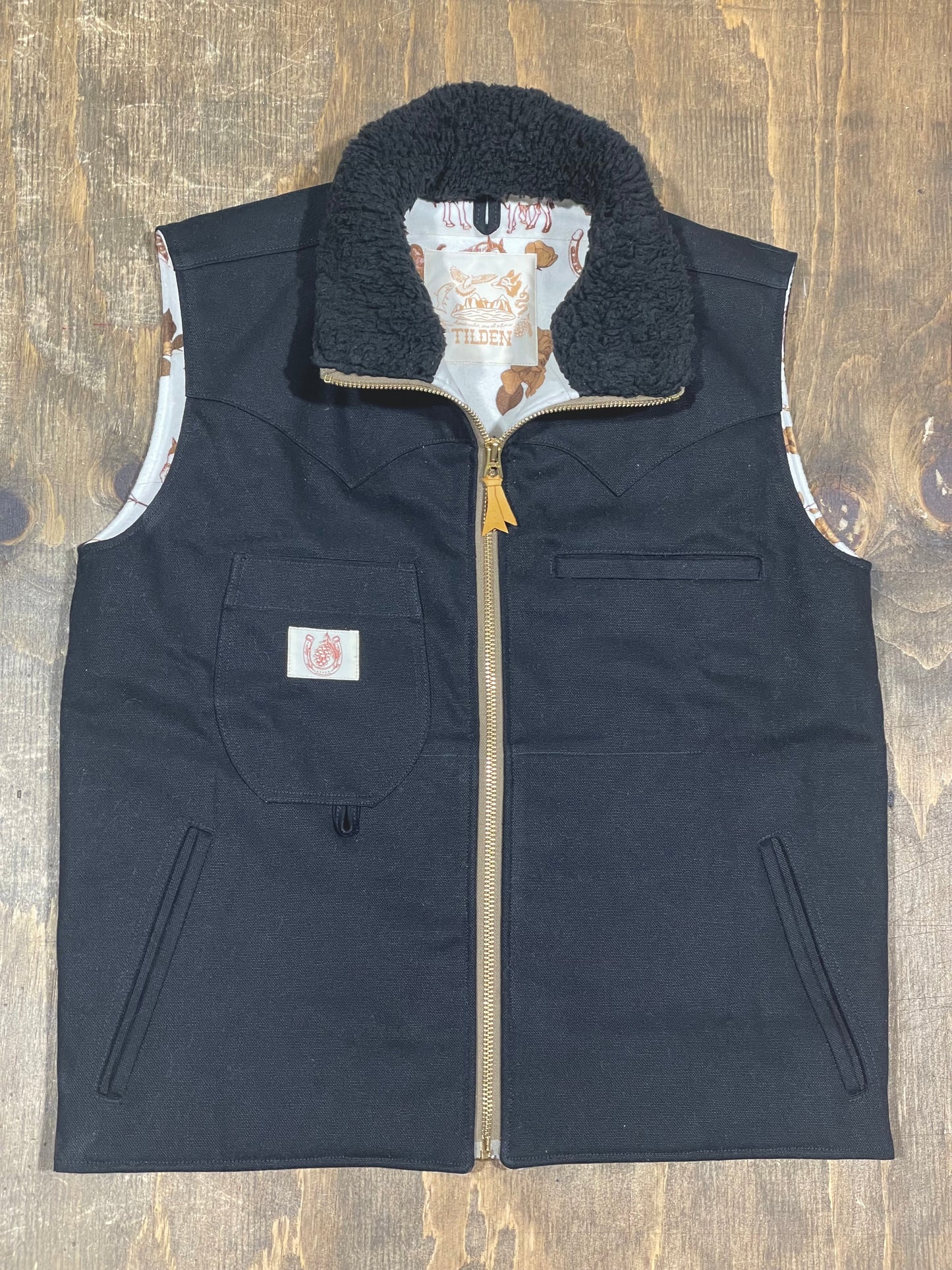 Red Dye Wool Insulated Vest Women’s Small/Medium